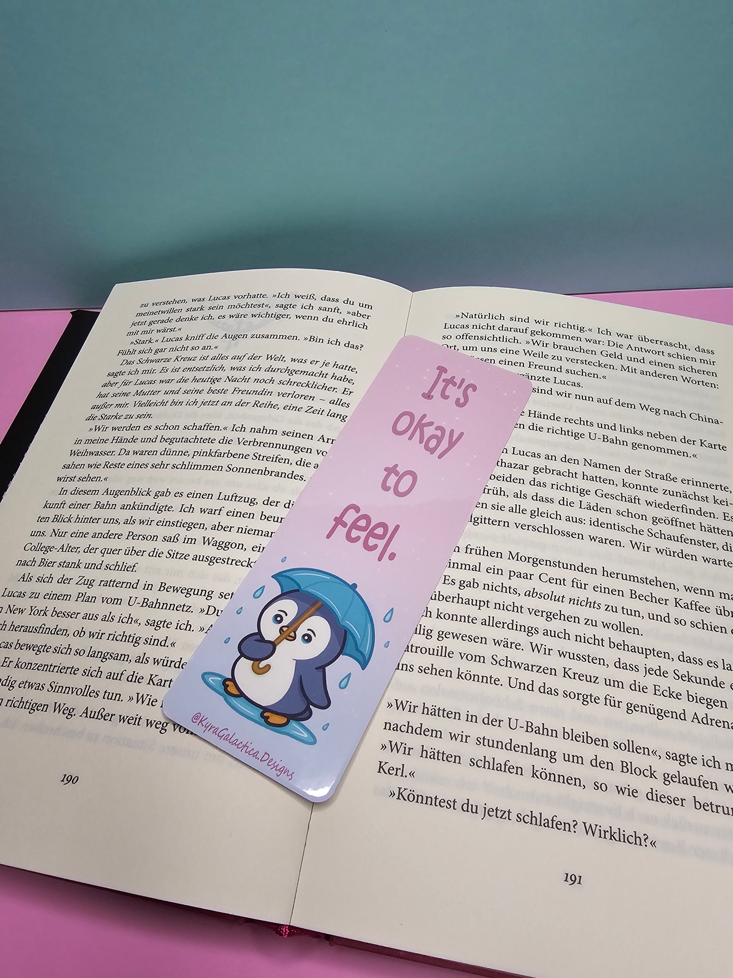Every Feeling Has a Place | It’s Okay to Feel | Pinguin - Lesezeichen - beidseitig bedruckt