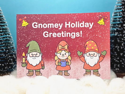 Weihnachtspostkarte –  „Gnomey Holiday Greetings!“