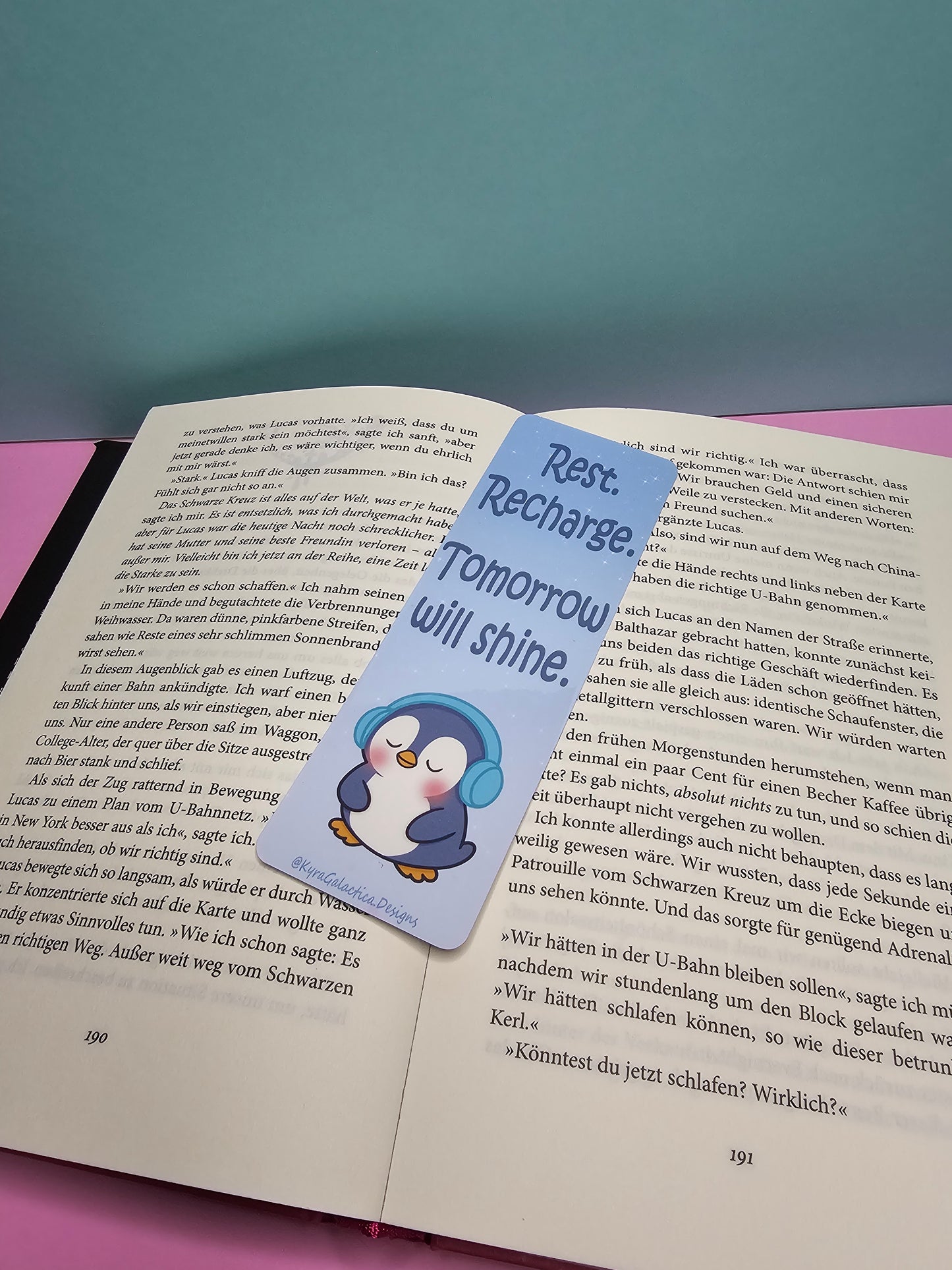Sweet Dreams, Little Penguin | Rest & Recharge | Pinguin - Lesezeichen - beidseitig bedruckt