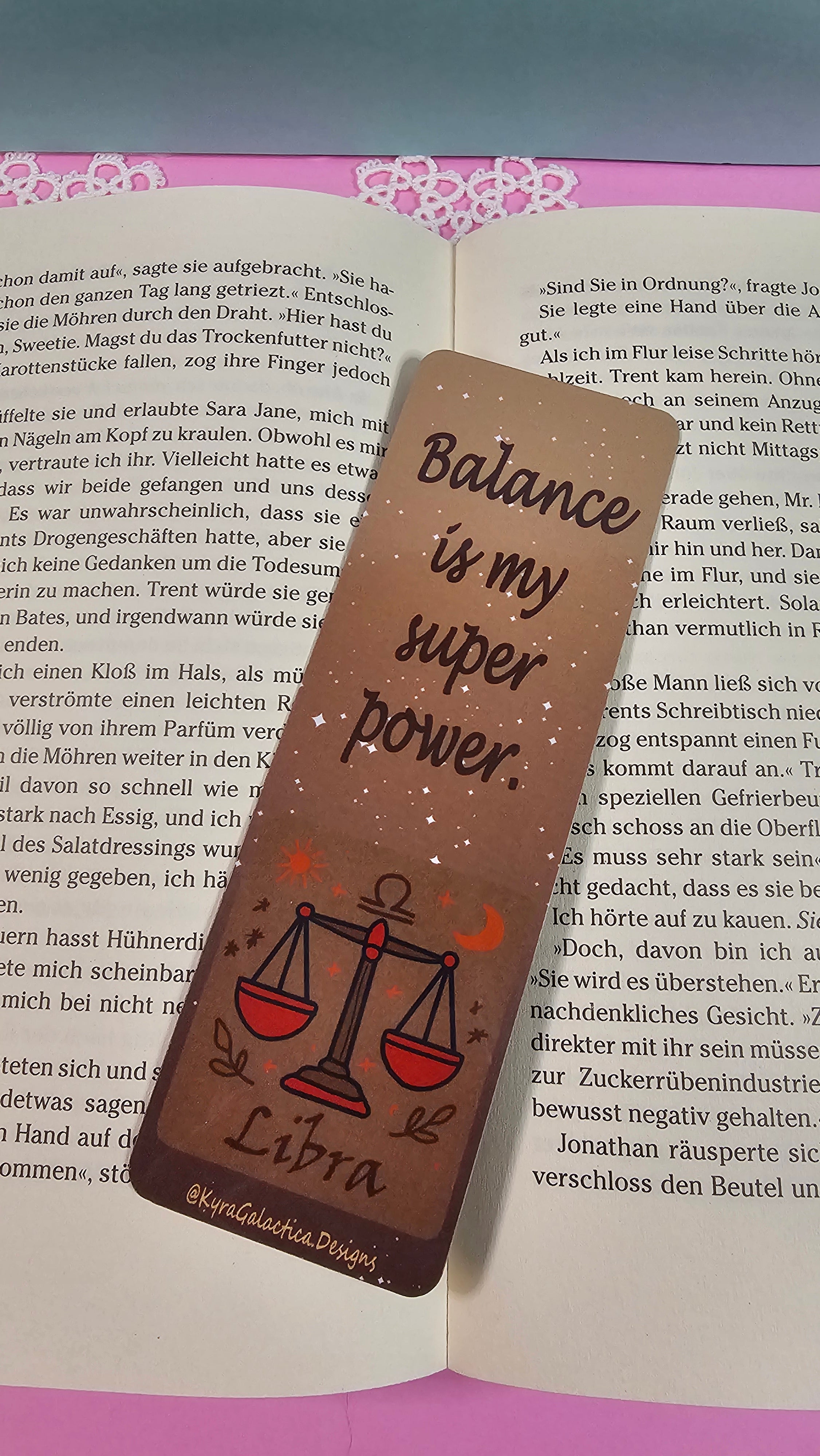 Waage - Lesezeichen - beidseitig bedruckt